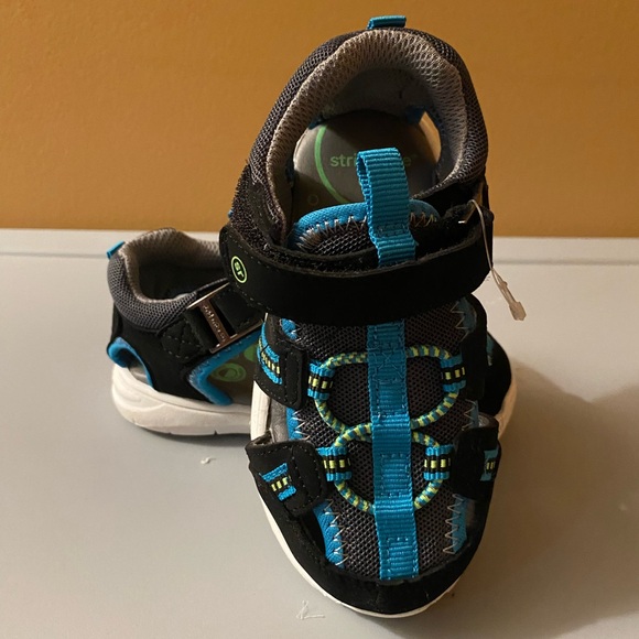 Stride Rite Sandals - Picture 2 of 5
